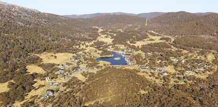 Lake Crackenback Resort and Spa - NSW T (PBH4 00 10273)